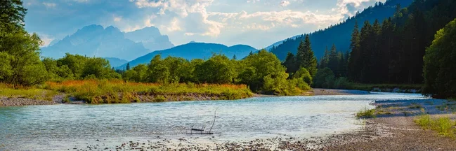 'Die Wilde Isar - Panoramafoto' von Martin Wasilewski