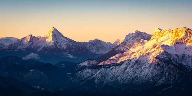 'Berchtesgadener Alpen mit Watzmann im Sonnenaufgang'