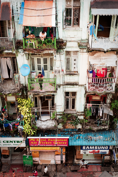 Myanmar exteriors von Simon Bode