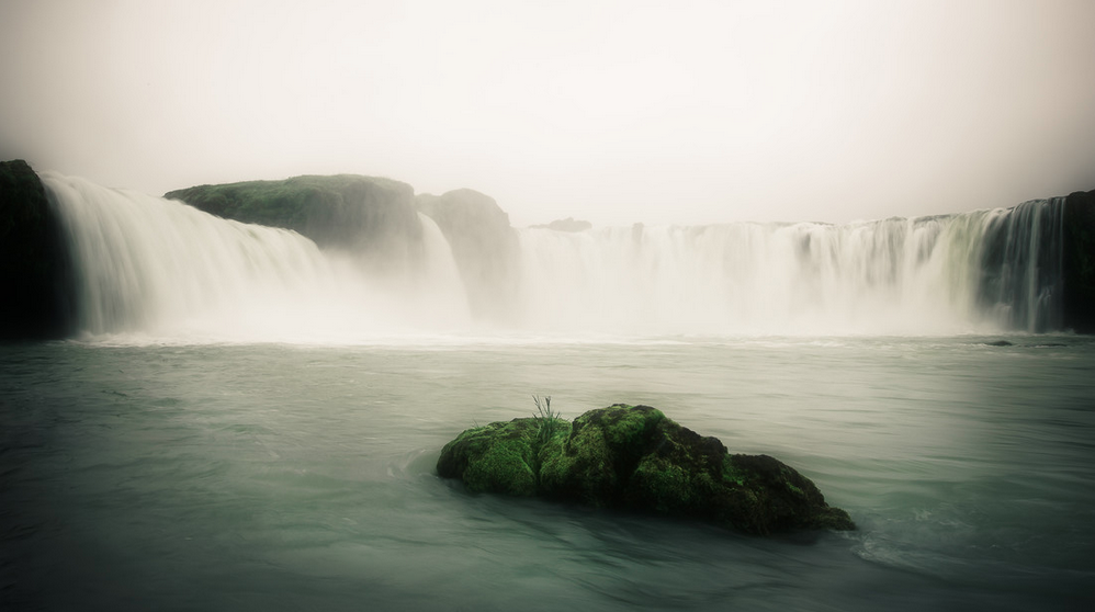 godafoss, eiland - kunstfotografie door Jens Fersterra