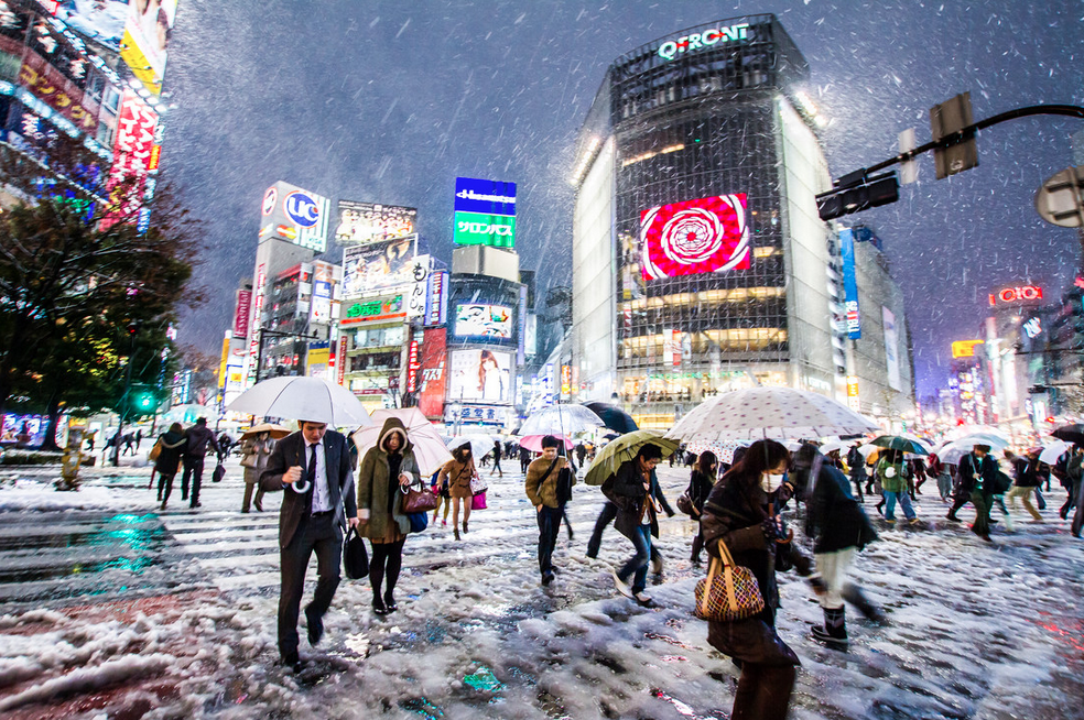 'Shibuya Crossing (Tokyo) in Winter' von Jörg Faißt