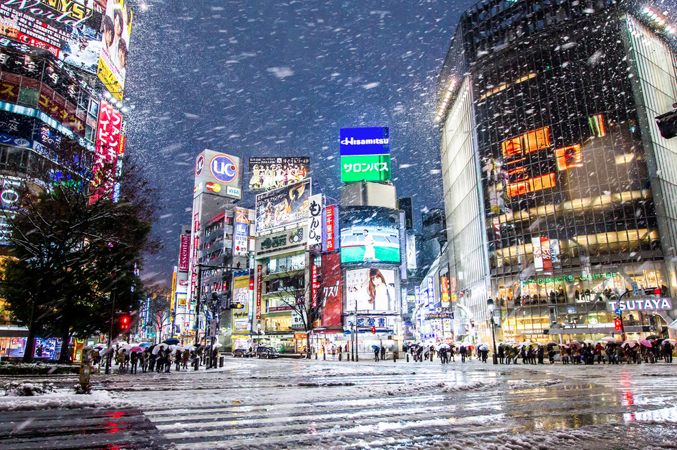 'Shibuya Crossing (Tokyo) in Winter' door Jörg Faißt