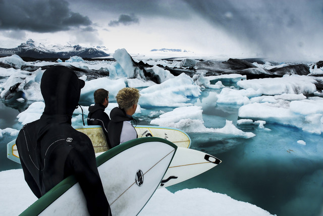 SURFING ICELAND von Lars Jacobsen