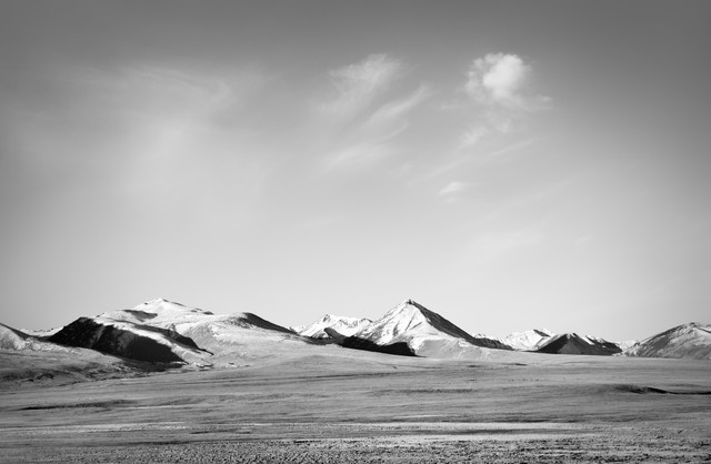 TIBET LANDSCAPE von Victoria Knobloch